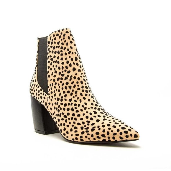 Qupid Shoes - FINAL PRICE! Tan Leopard Print Chelsea Boots
